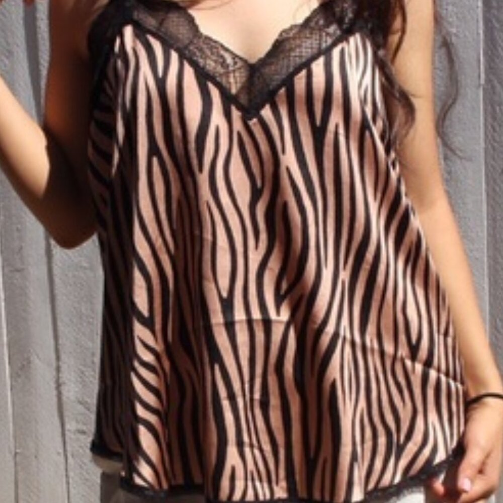 LOVESTITCH LACE CAMI!!
